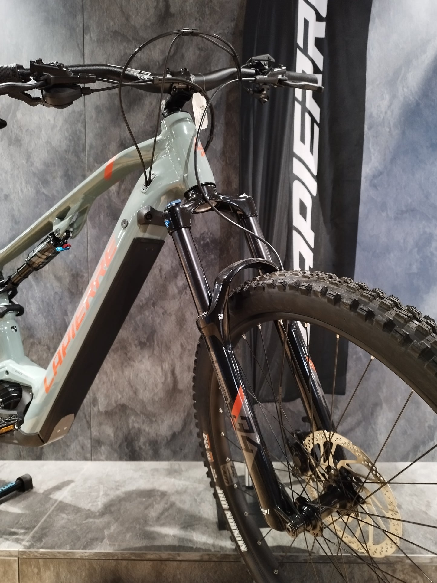 Lapierre Overvolt TR 4.6
