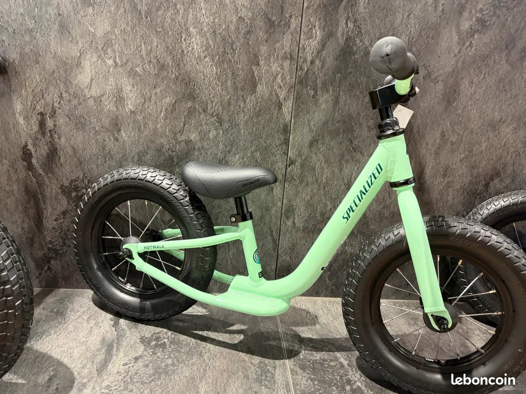 Draisienne Enfant Specialized Hotwalk